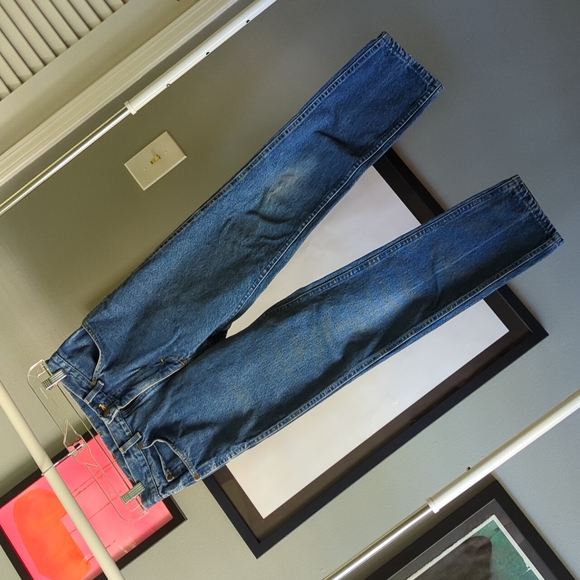 VTG straight leg Lee jeans. This is THE pair. I'm pissed I can't wear them. - Picture 1 of 6